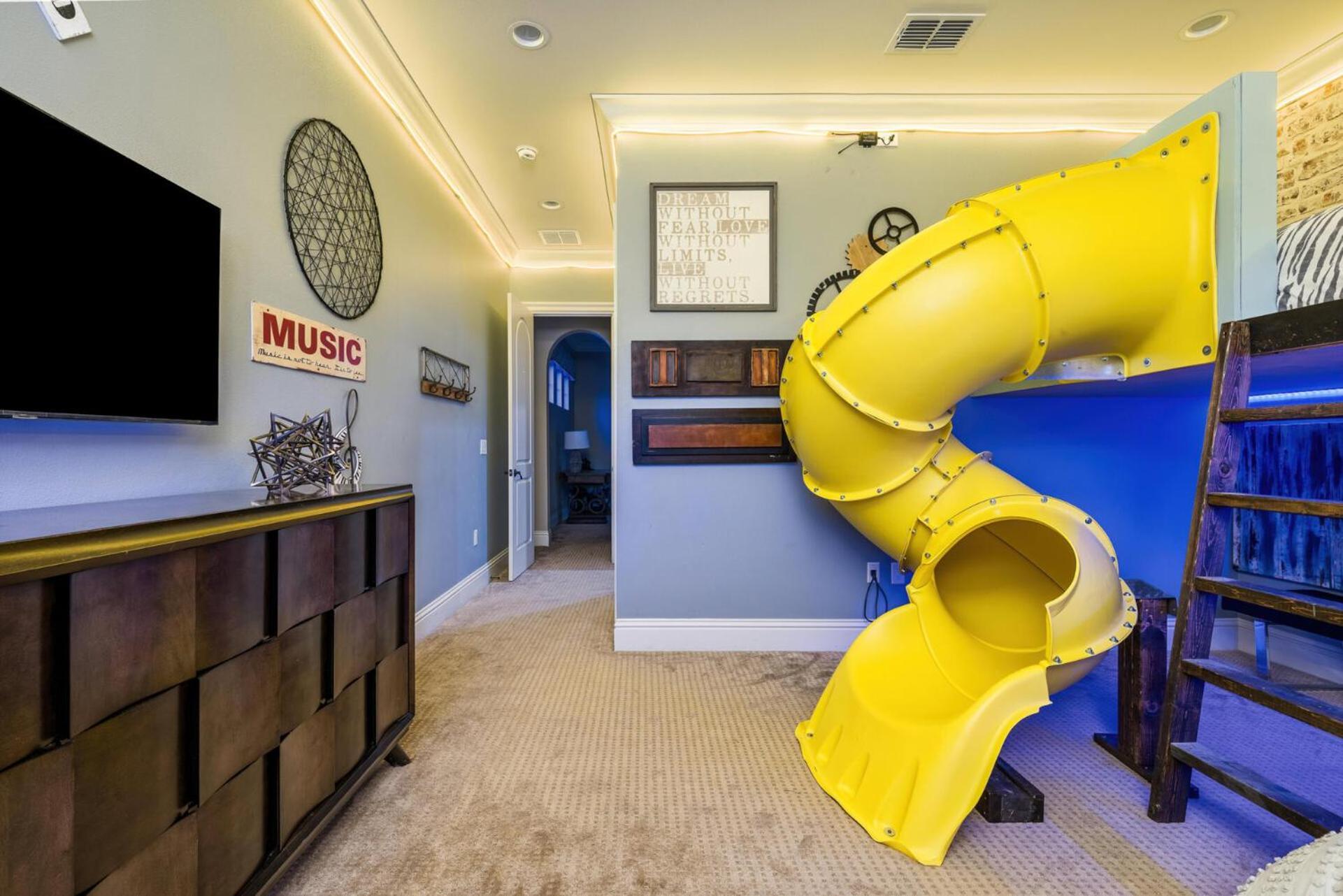 Perfect Mansion On Reunion And Orlando Mansion 5189